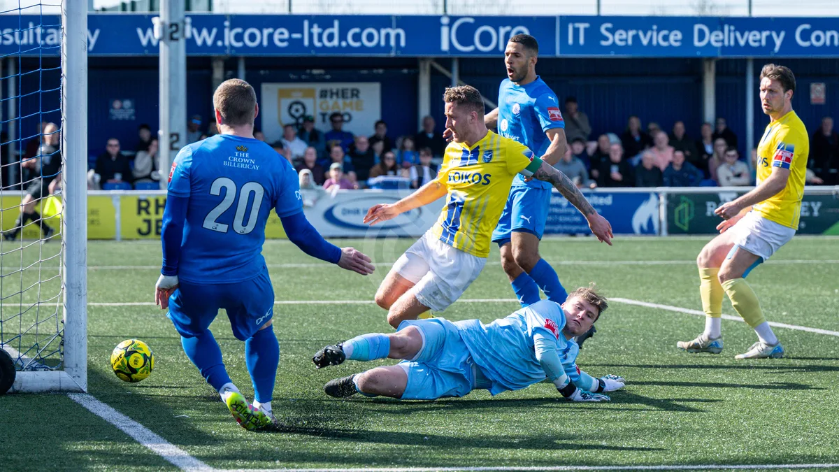 Billericay Town FC vs Canvey Island 060426-14