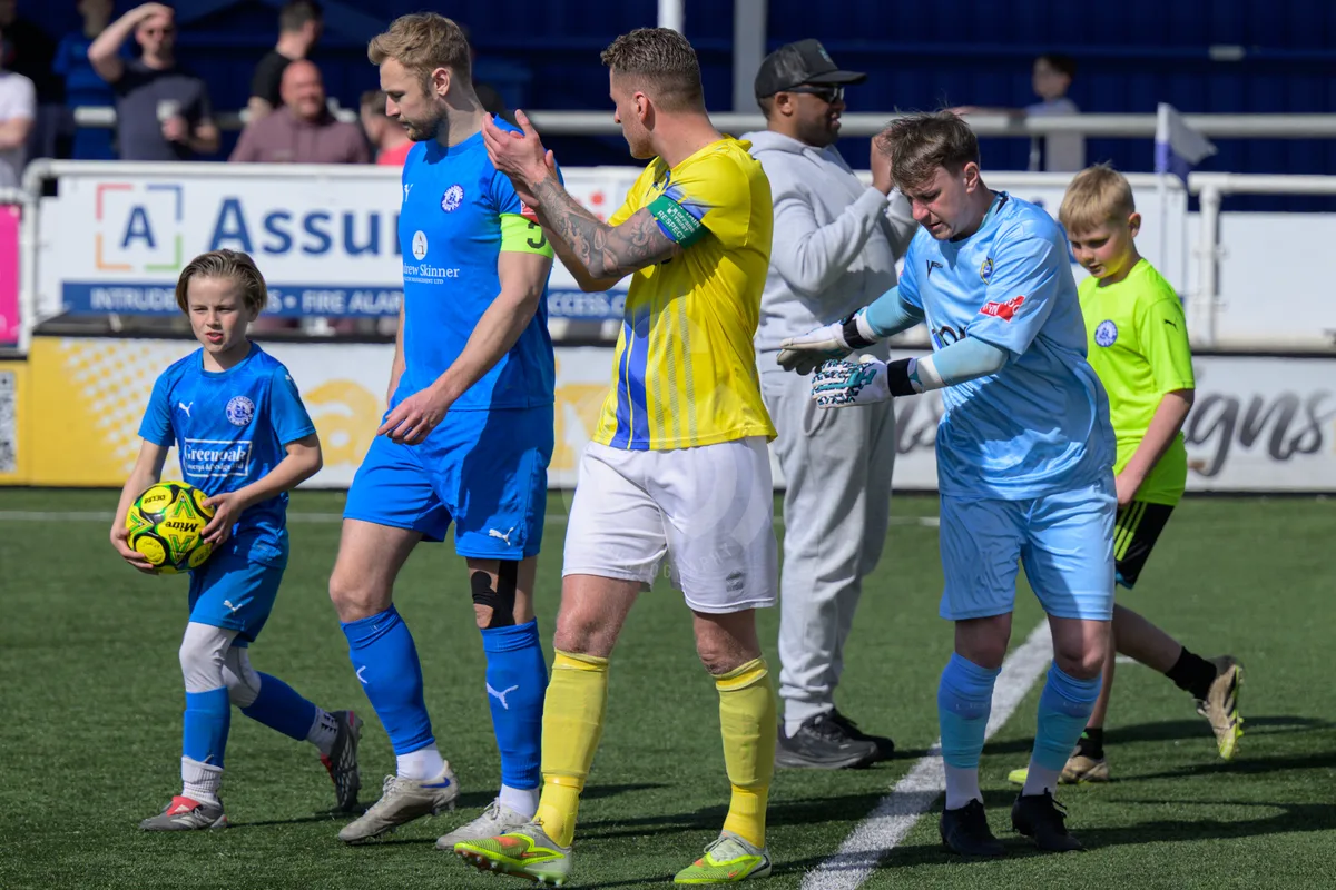Billericay Town FC vs Canvey Island 060426-1