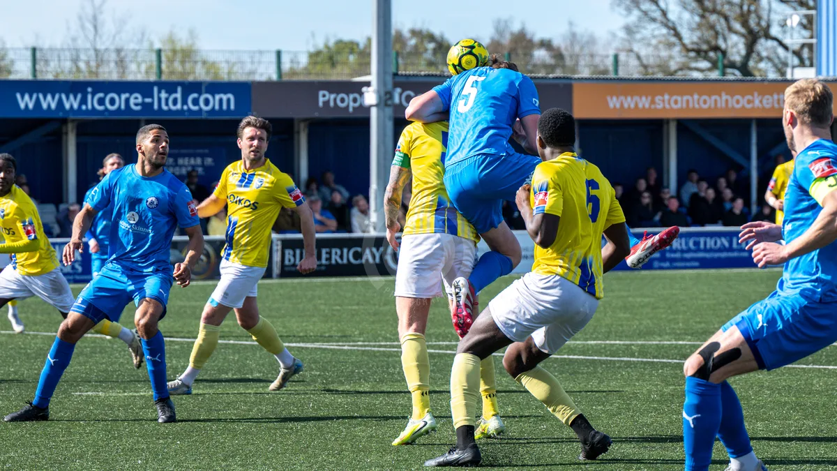 Billericay Town FC vs Canvey Island 060426-9