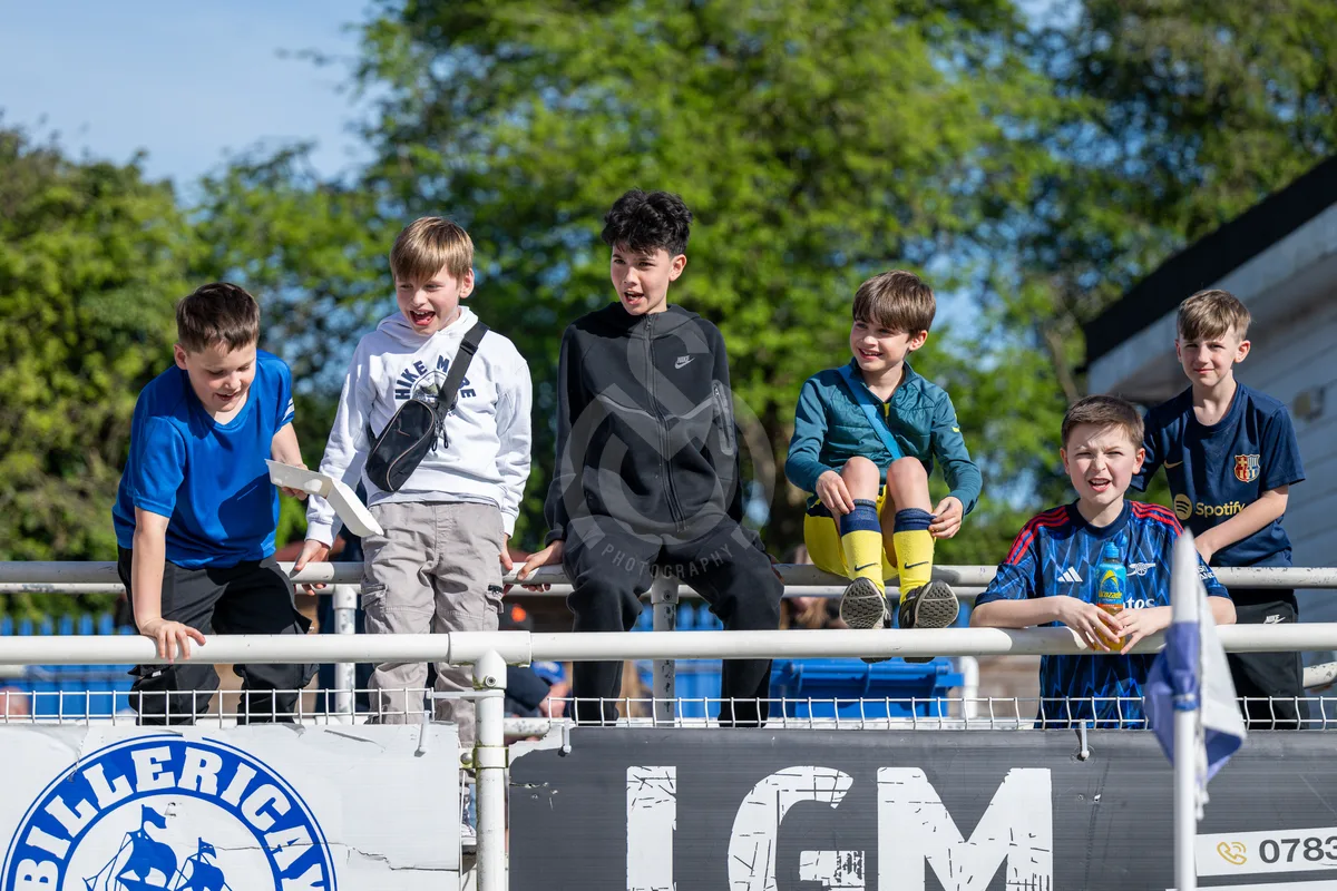 Billericay Town FC vs Canvey Island 060426-49