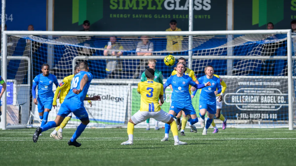 Billericay Town FC vs Canvey Island 060426-6