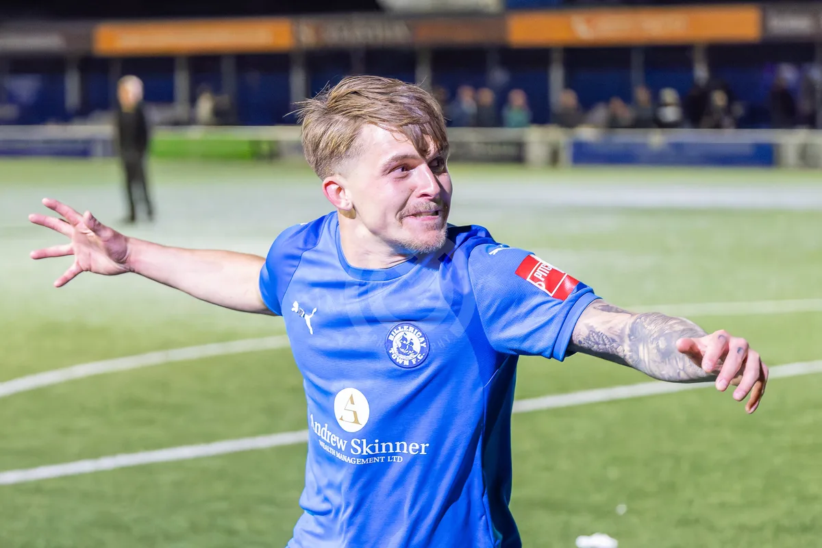 SM Billericay Town FC vs Chatham (semi-final) 290426-57