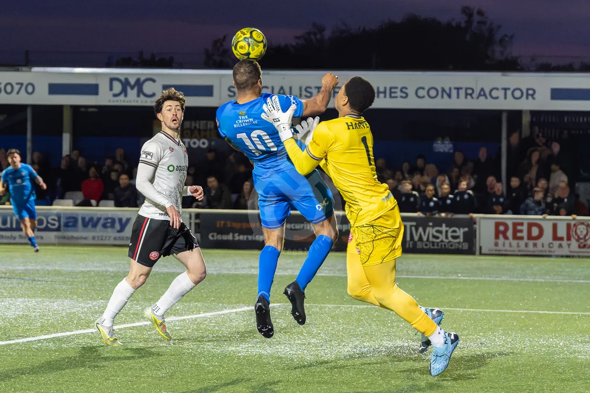SM Billericay Town FC vs Chatham (semi-final) 290426-32