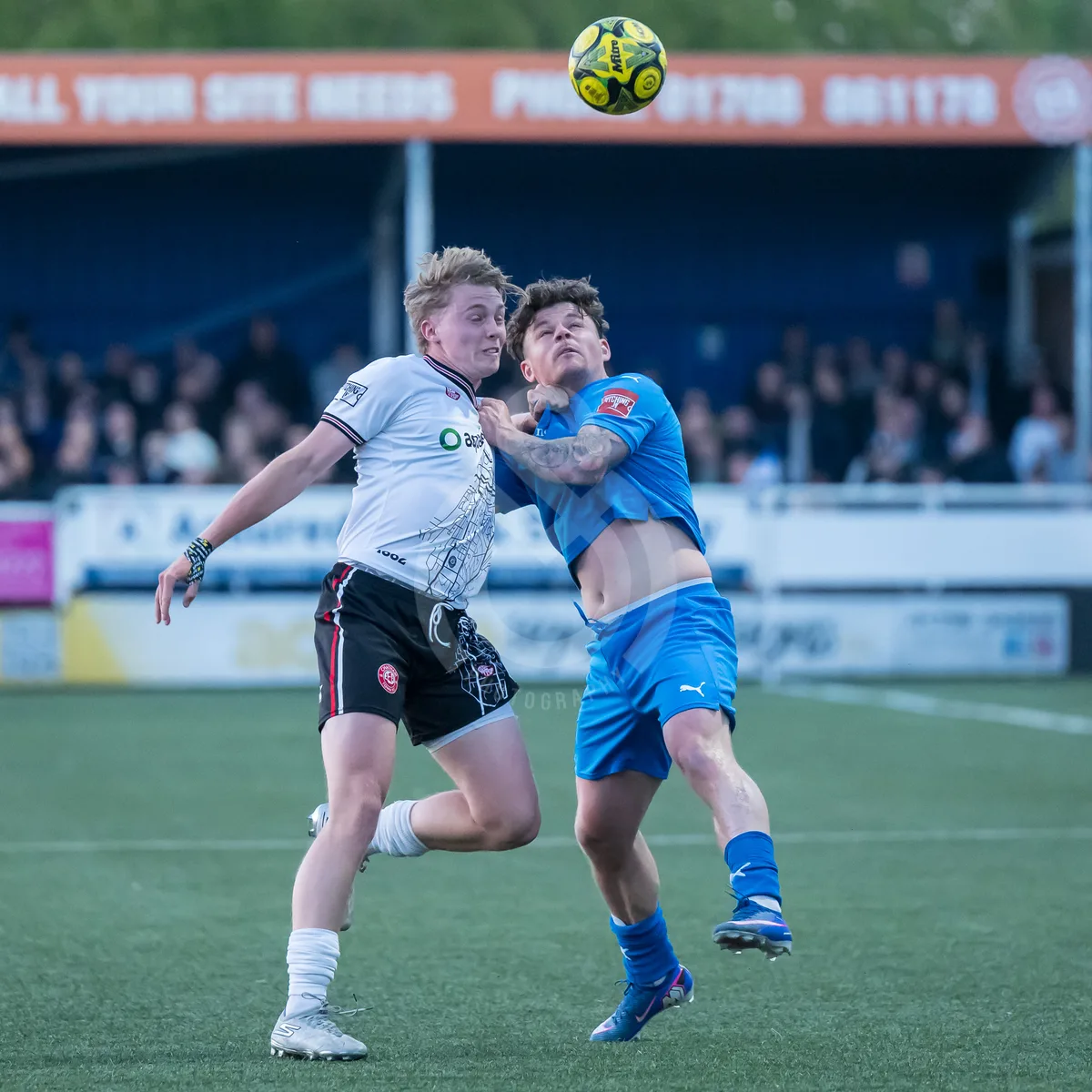 SM Billericay Town FC vs Chatham (semi-final) 290426-17