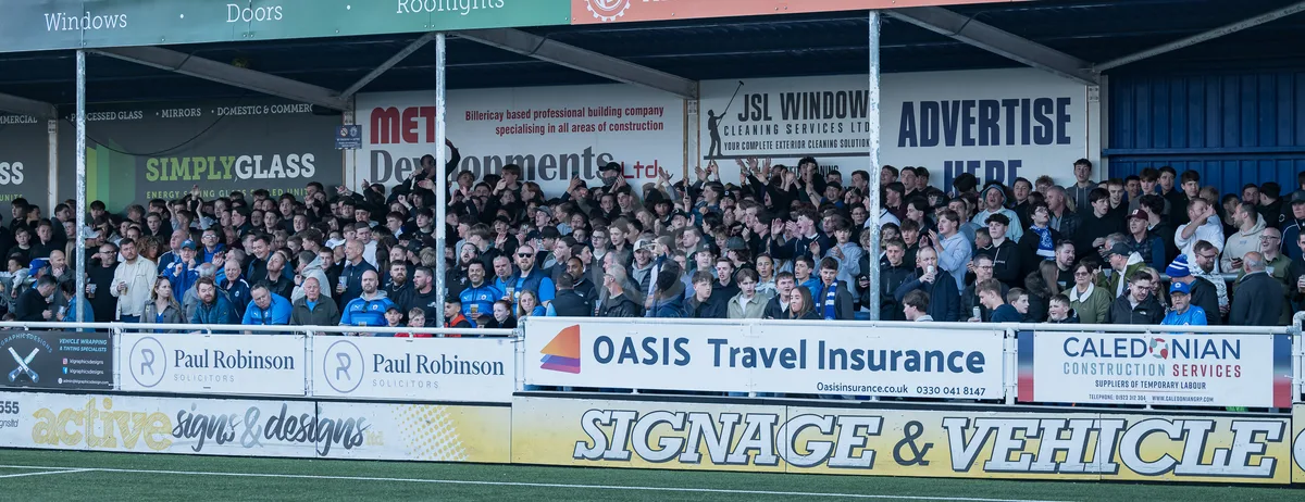 SM Billericay Town FC vs Chatham (semi-final) 290426-1