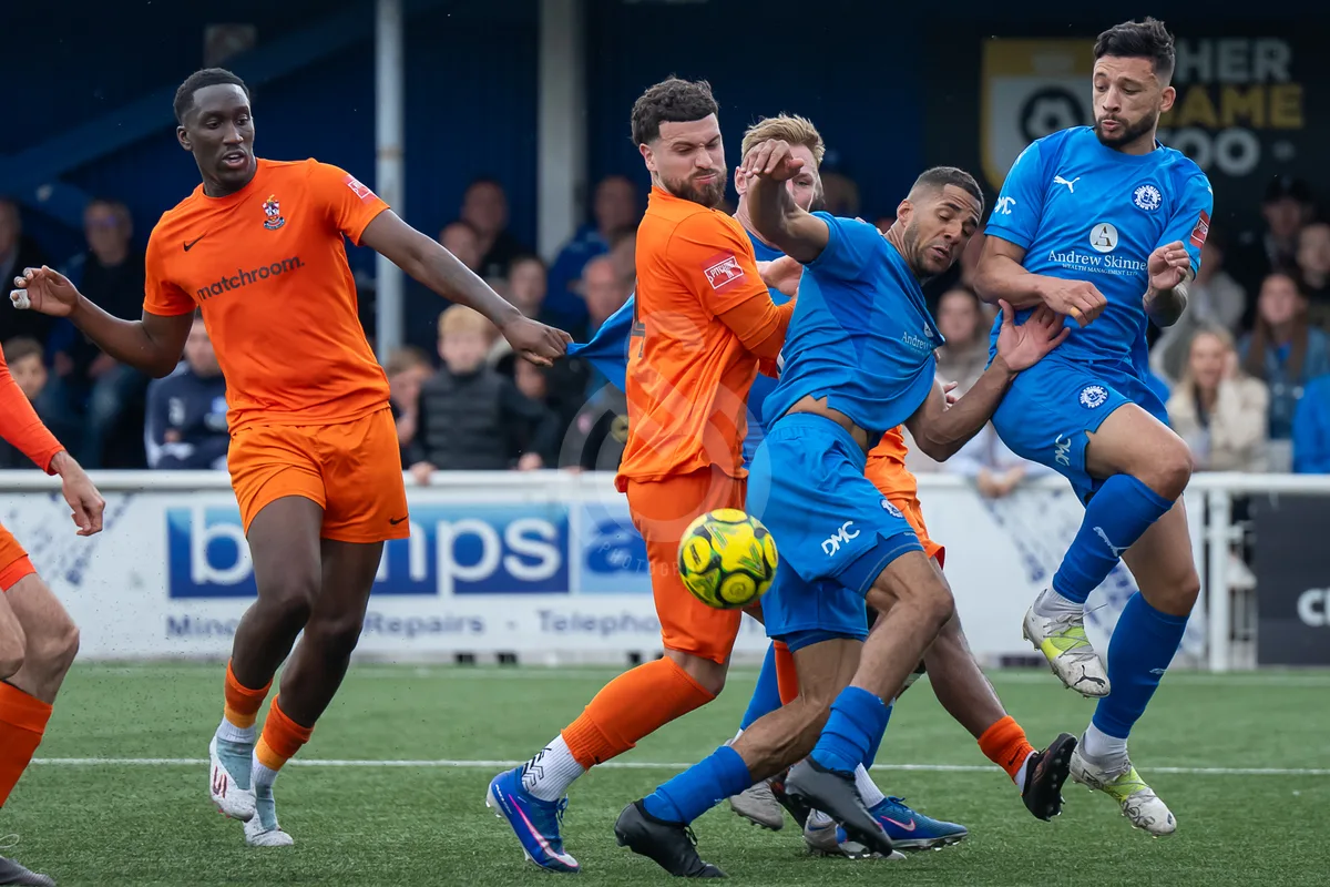 SM - Billericay Town FC vs Brentwood Town FC Final 040526-42