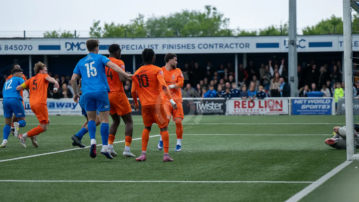 SM - Billericay Town FC vs Brentwood Town FC Final 040526-39