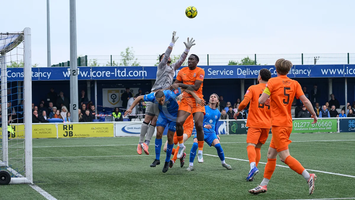 SM - Billericay Town FC vs Brentwood Town FC Final 040526-22