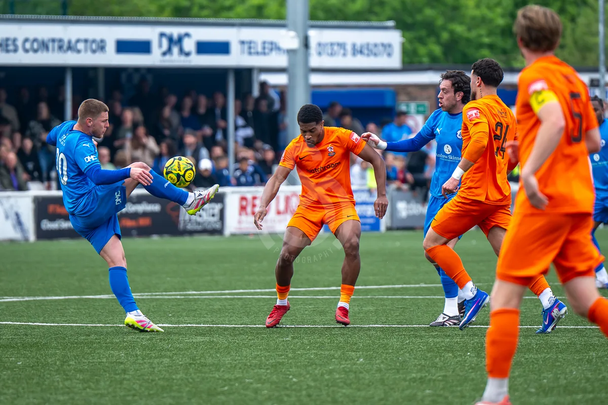 SM - Billericay Town FC vs Brentwood Town FC Final 040526-11