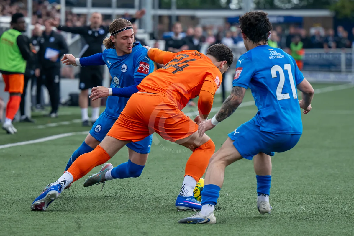 SM - Billericay Town FC vs Brentwood Town FC Final 040526-27