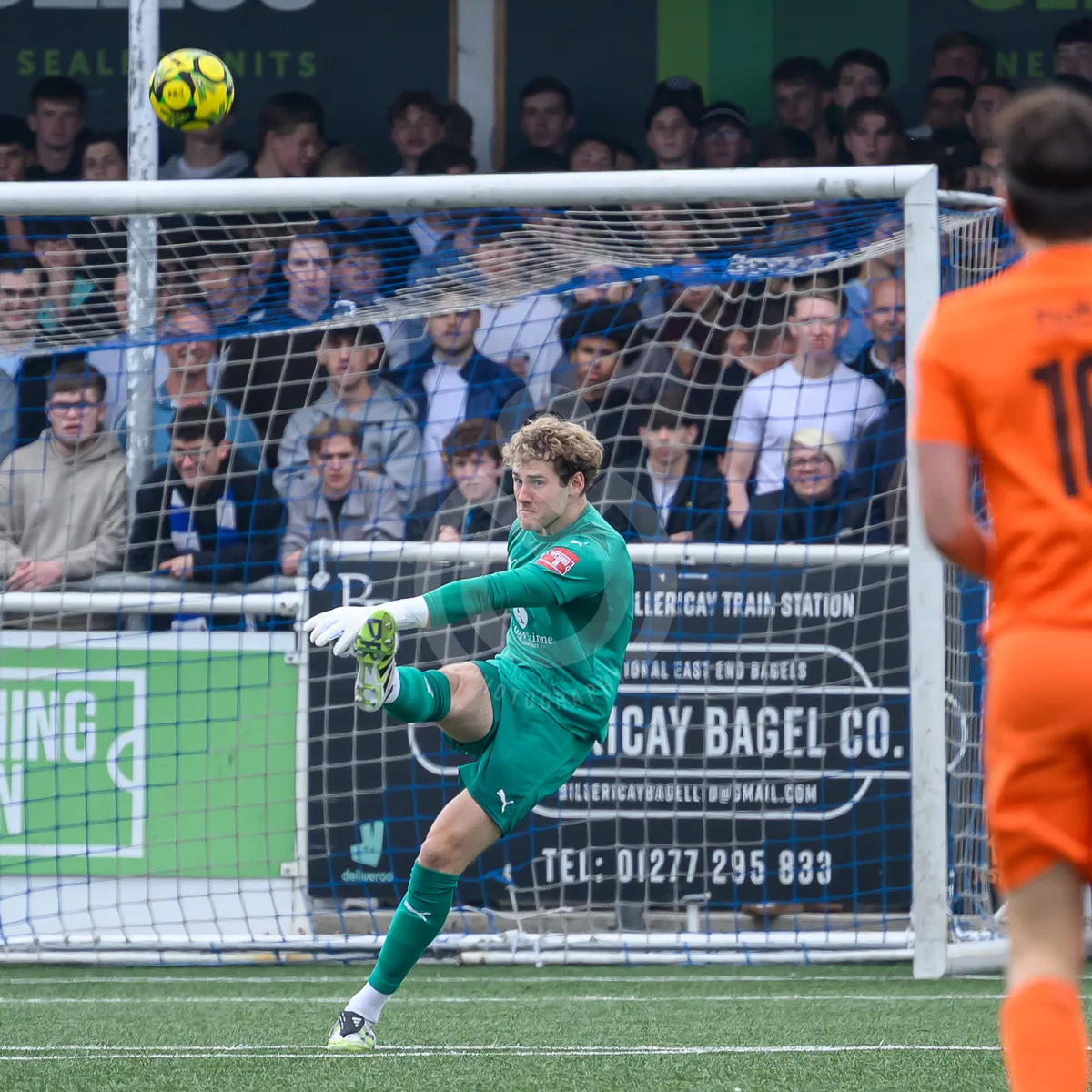 SM - Billericay Town FC vs Brentwood Town FC Final 040526-17