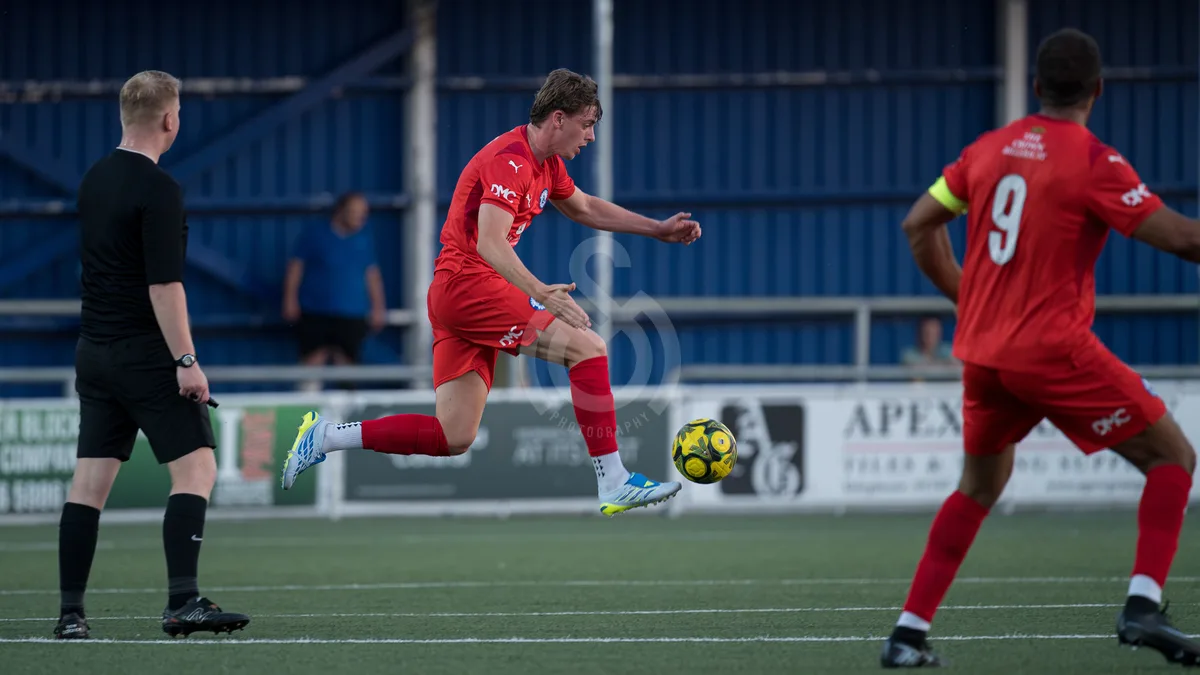 SM-Billericay Town FC vs Cambridge City 070726-42