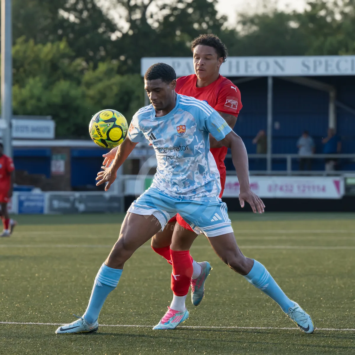 SM-Billericay Town FC vs Cambridge City 070726-7