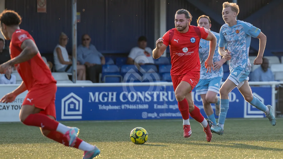 SM-Billericay Town FC vs Cambridge City 070726-12