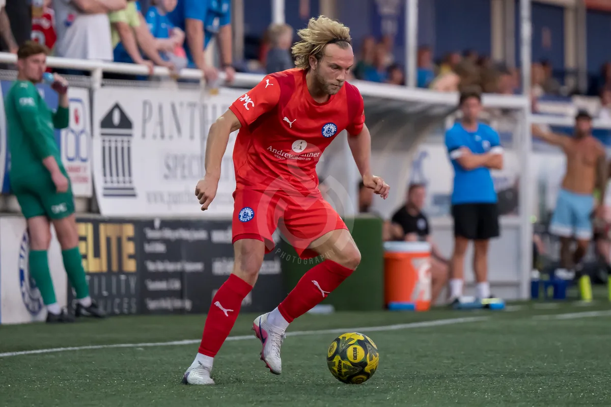 SM-Billericay Town FC vs Cambridge City 070726-34
