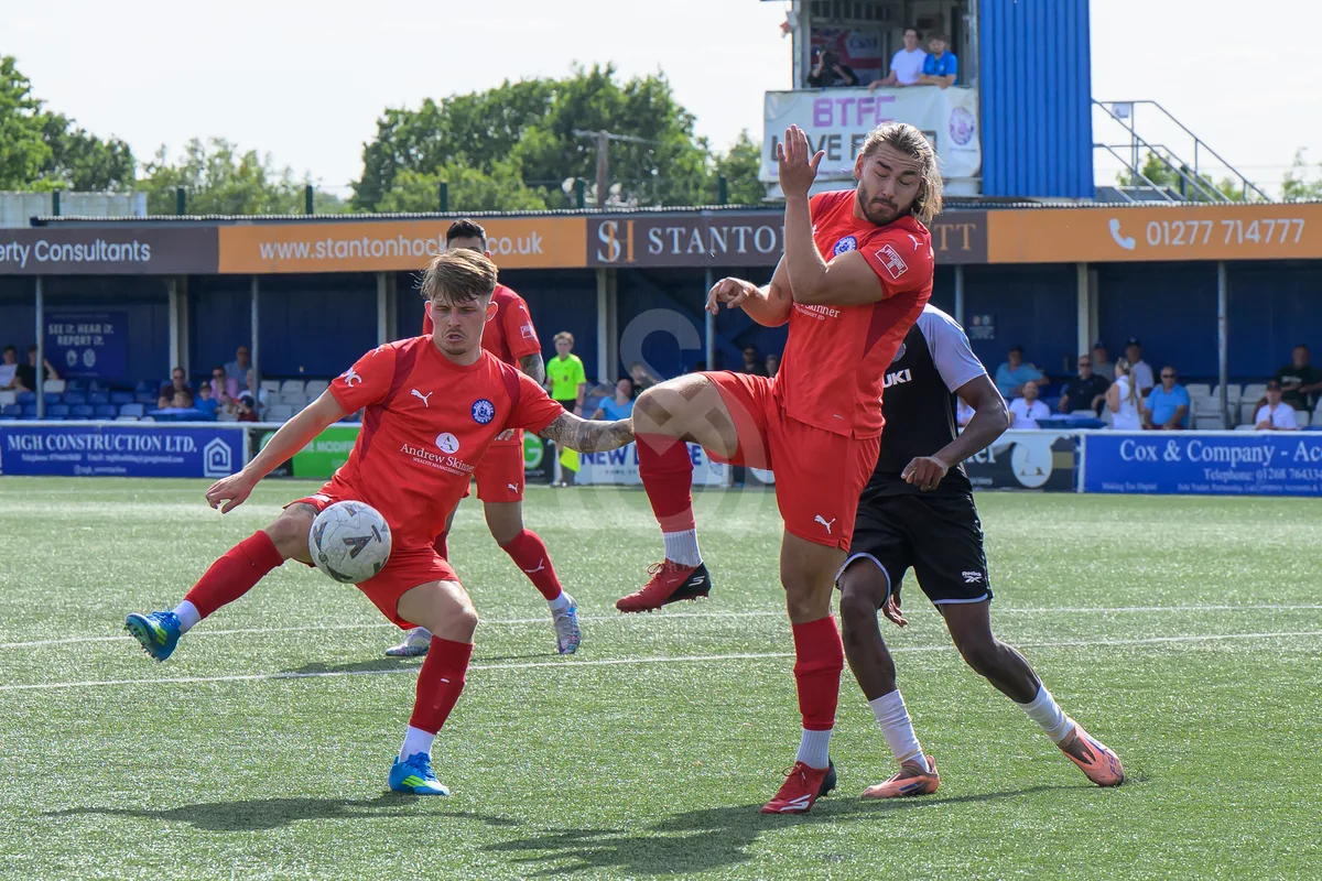 SM - Billericay Town FC vs MK Dons 010826 Pre-Season-44
