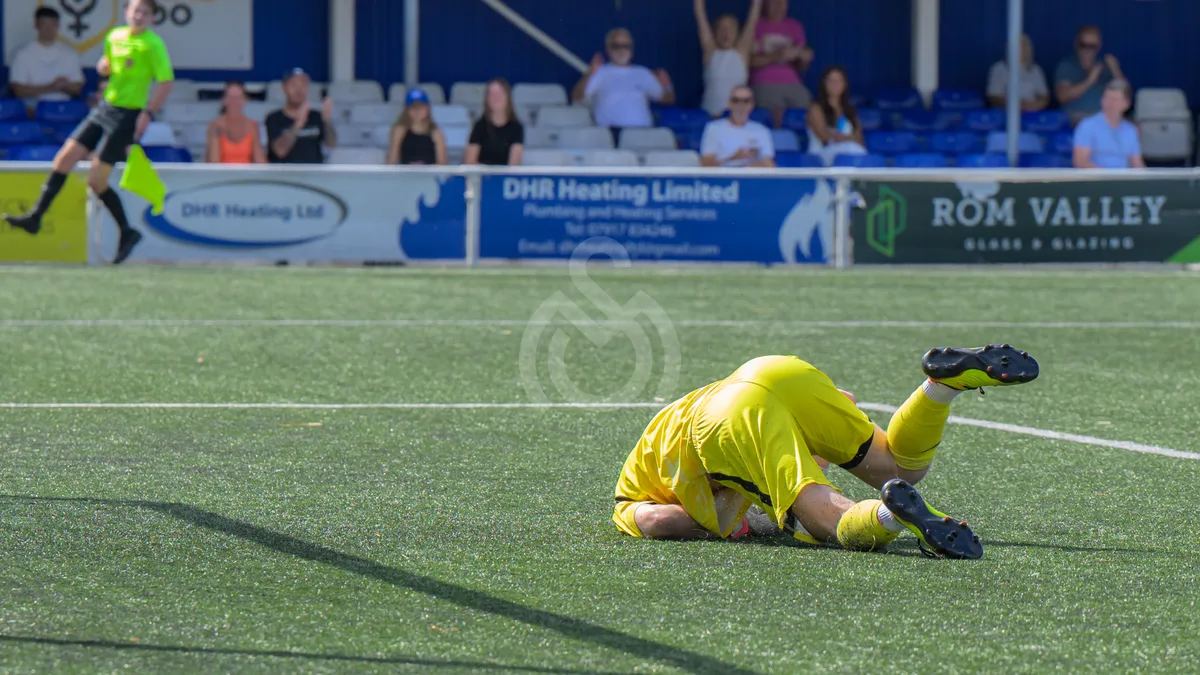 SM - Billericay Town FC vs MK Dons 010826 Pre-Season-25