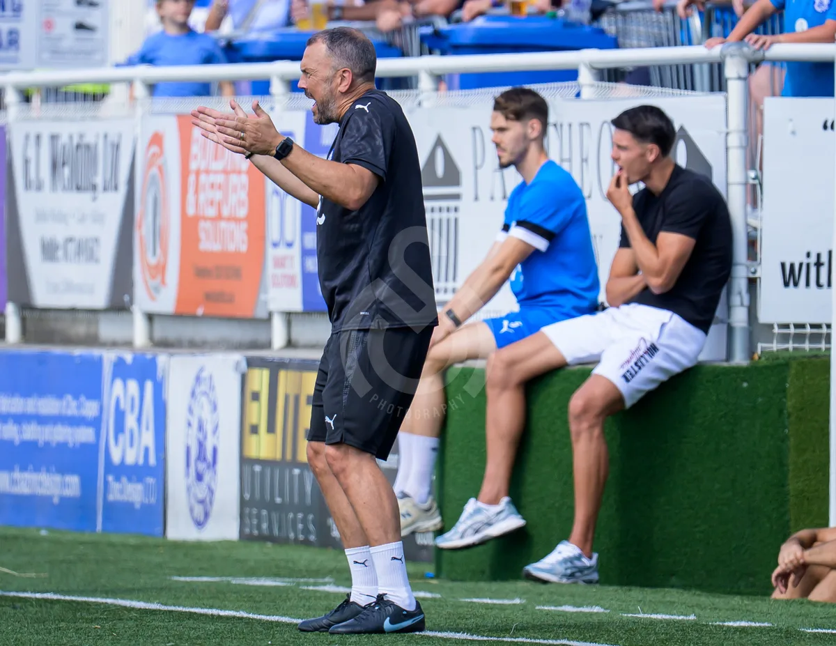 SM - Billericay Town FC vs MK Dons 010826 Pre-Season-12