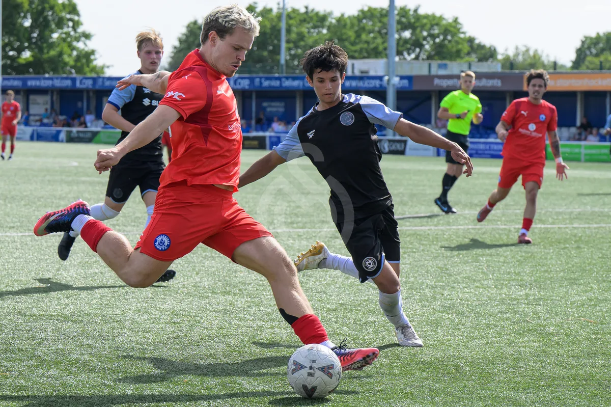 SM - Billericay Town FC vs MK Dons 010826 Pre-Season-43
