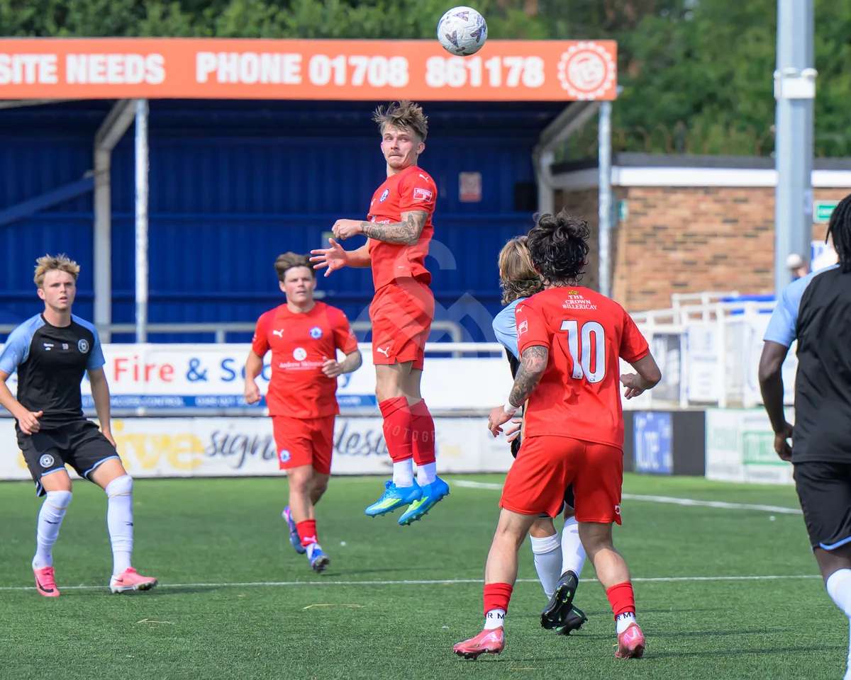 SM - Billericay Town FC vs MK Dons 010826 Pre-Season-23