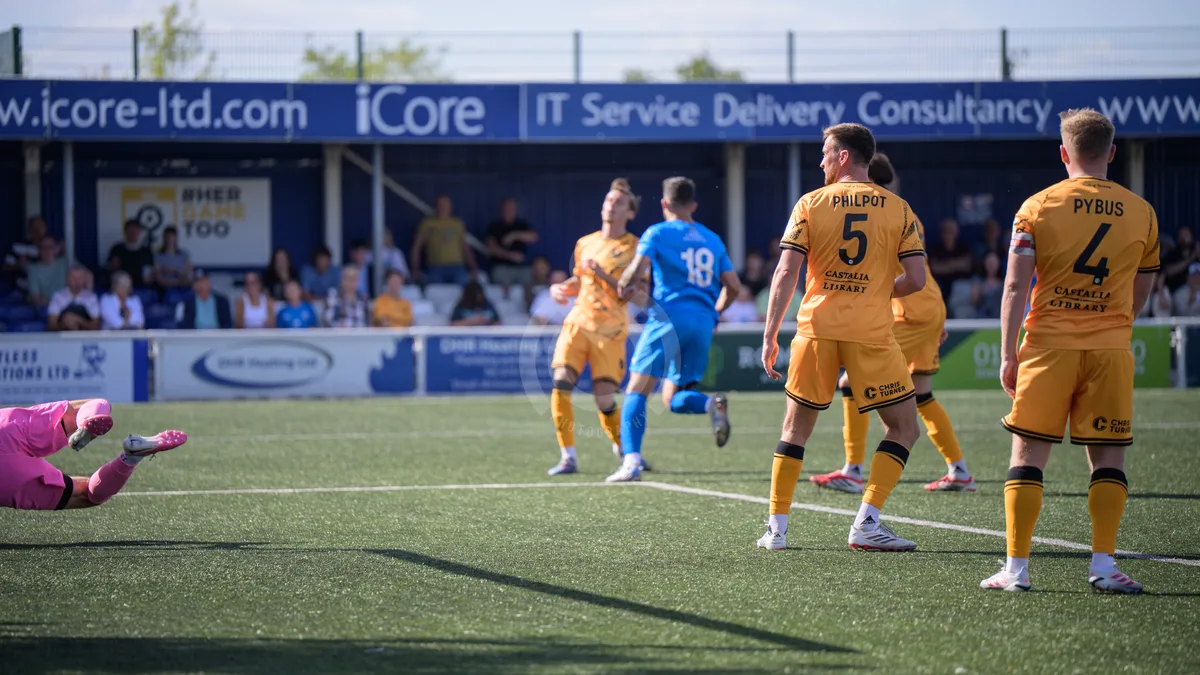 SM-BTFC vs Dorking Wanderers 050926-14