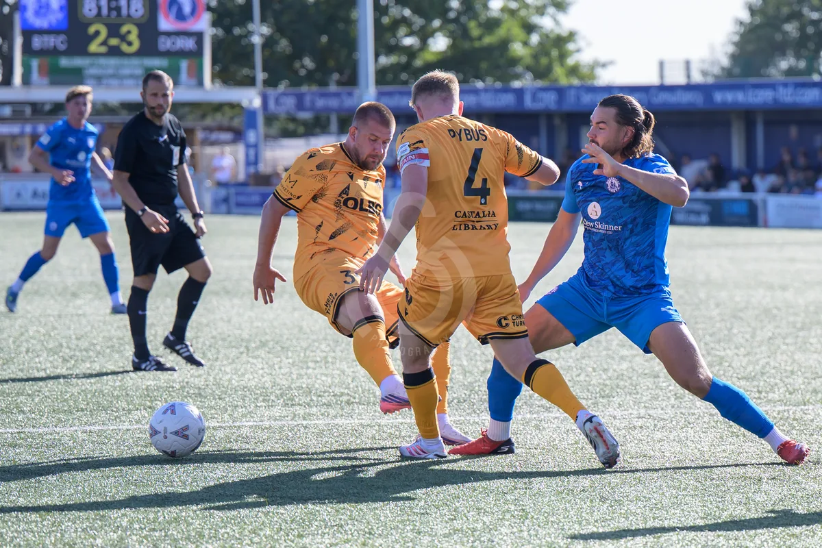 SM-BTFC vs Dorking Wanderers 050926-60